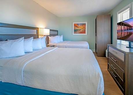 Queen Suite with Sea View