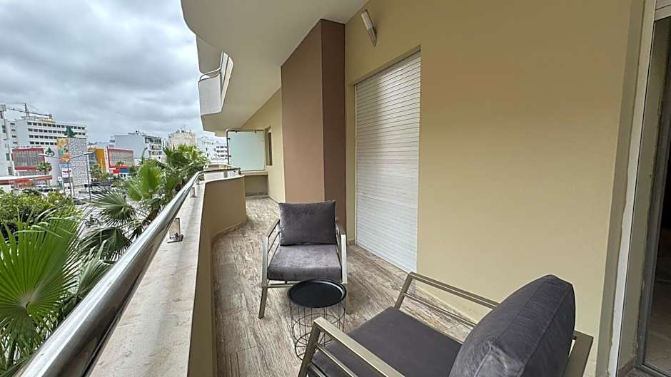 Street view 2BR Terrace - AppartAli Luxury Platform