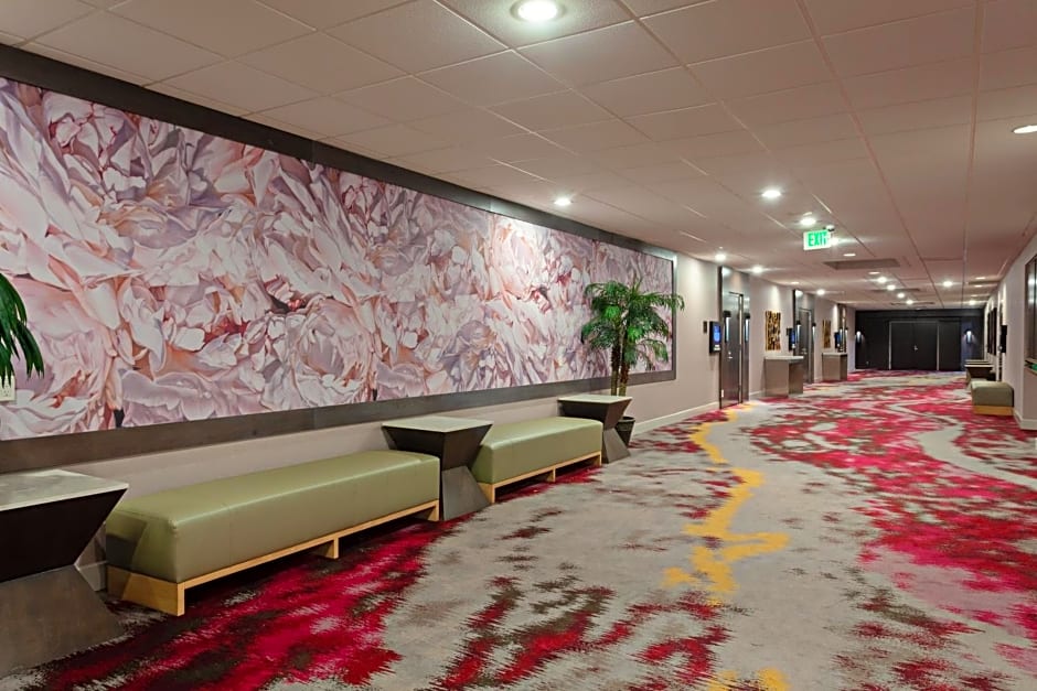 Crowne Plaza Silicon Valley North - Union City, an IHG Hotel