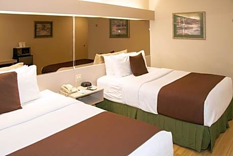 Queen Room with Two Queen Beds - Non-Smoking