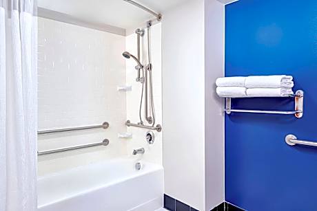Room, 2 Double Beds, Park View