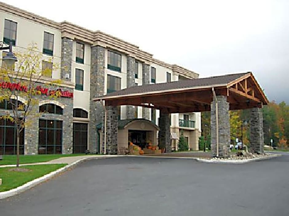 Hampton Inn & Suites Lake George