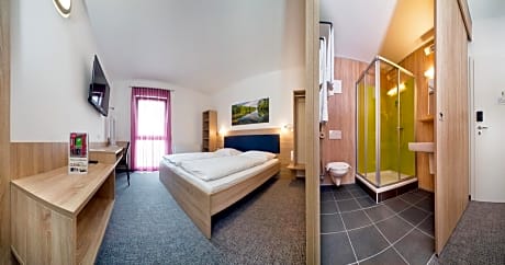 Superior Double Room (1 Adult)