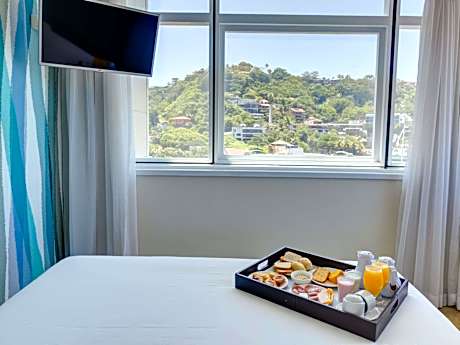 Privilege Room with double bed and front ocean view