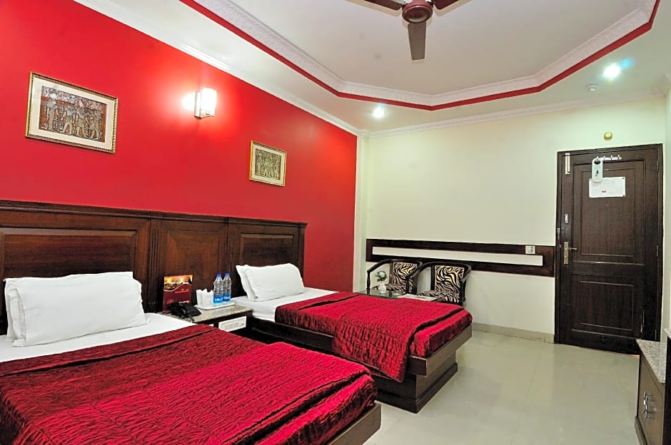 Hotel Maharaja Residency
