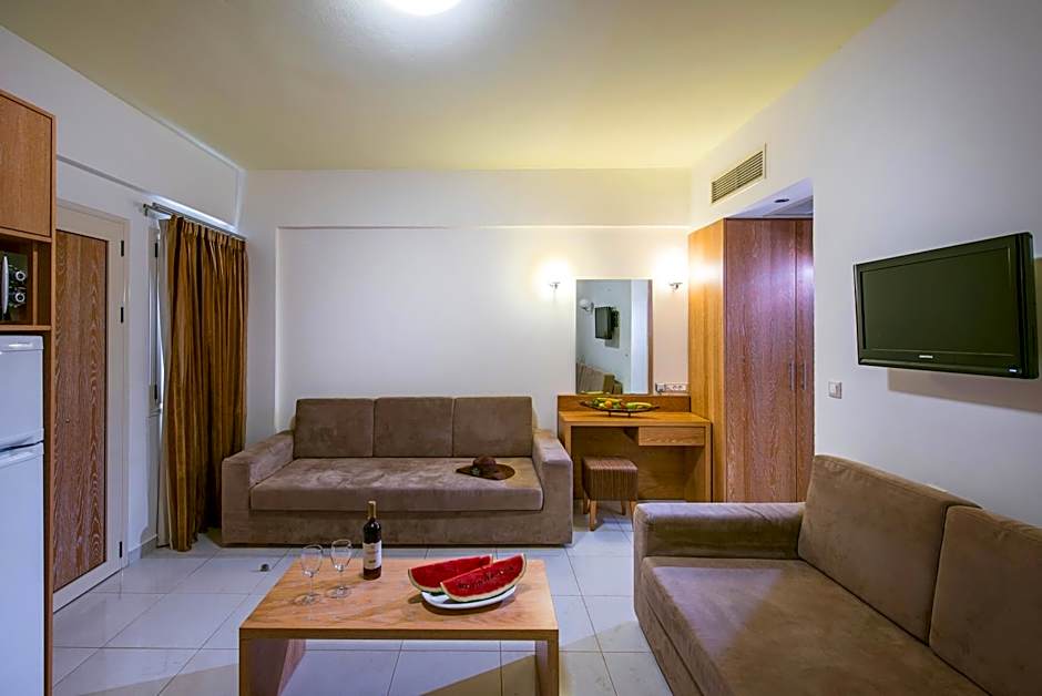 Bella Elena by Estia