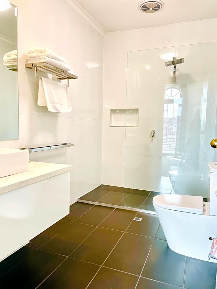 The Menzies Ballarat