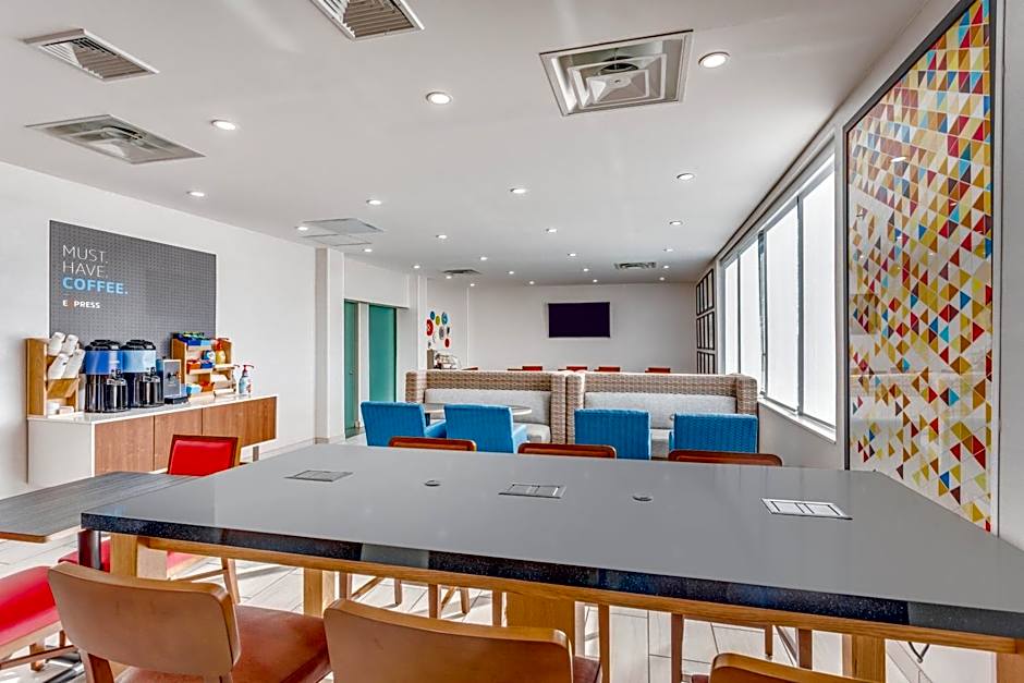 Holiday Inn Express Ramsey Mahwah By IHG