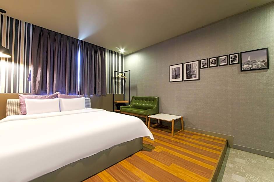 Hotel Gray