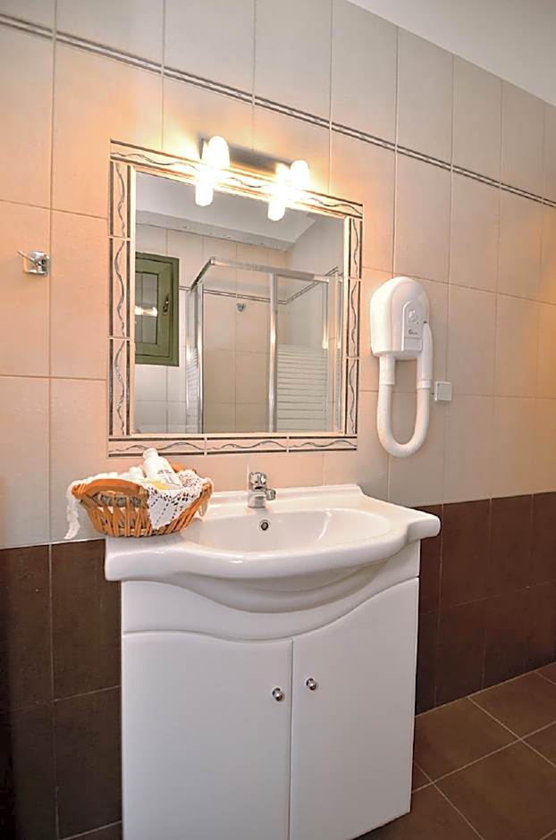 Filoxenia Hotel