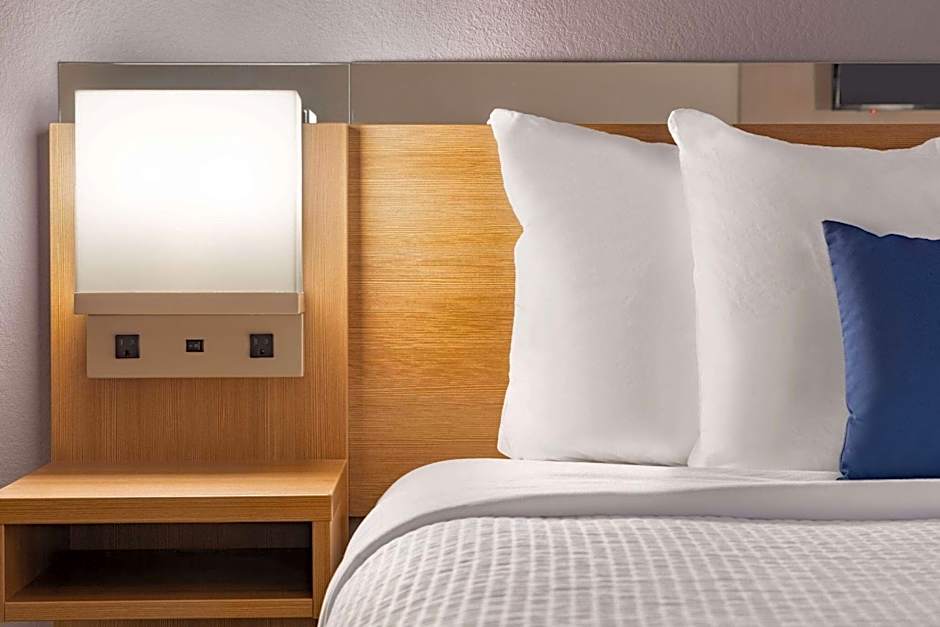 Microtel Inn & Suites by Wyndham Gambrills