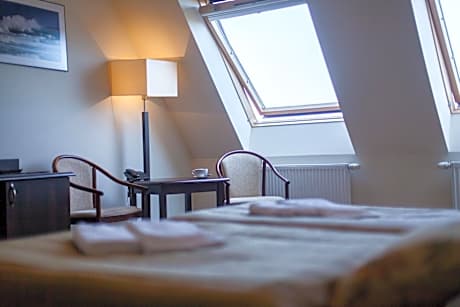 Economy Double Room with extra bed