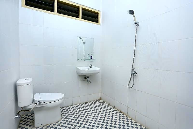 OYO 2268 Tim-tim Homestay Syariah