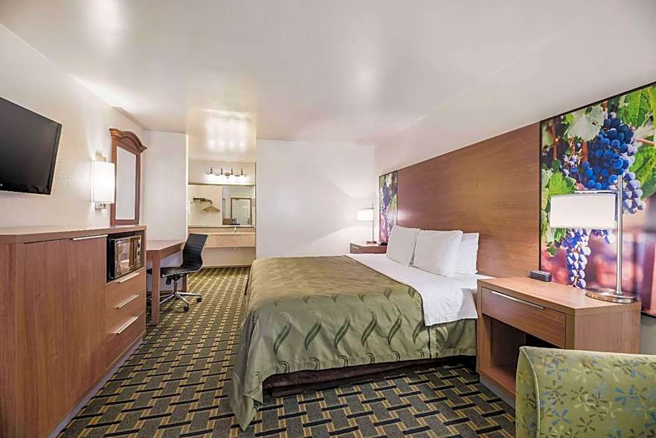 Photo 1 of 39 of Quality Inn Near Fort Hunter Liggett
