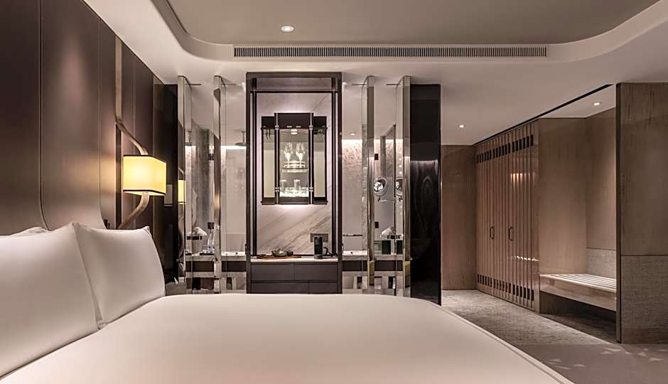 Photo 1 of 5 of 1 King Bed, Mobility Accessible