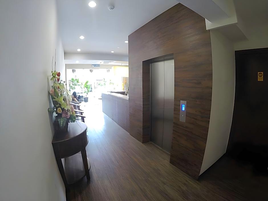 Link Hotel