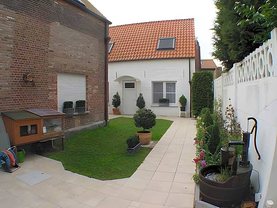 Hotel Asiris