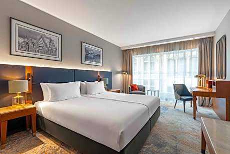 Superior Room with King Bed