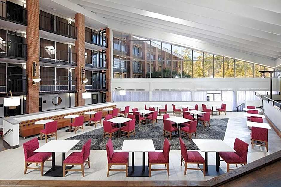 Hawthorn Extended Stay by Wyndham Columbia / Ft. Jackson