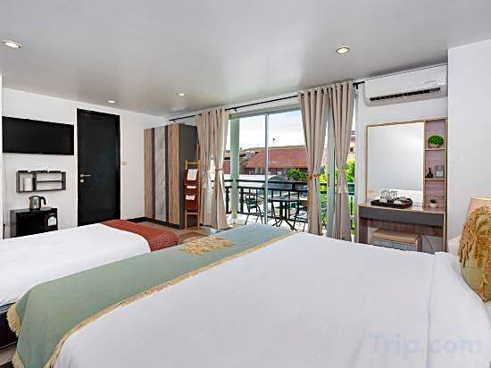 Kata Station Boutique Hotel, Kata Beach