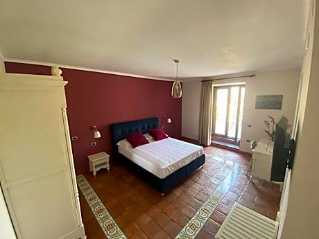 Queen Room with Spa Bath