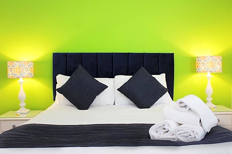 Guestling Hall Hotel