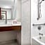 Holiday Inn Express & Suites Macon - I-475 by IHG