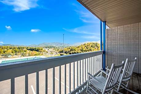 Econo Lodge - Waynesville
