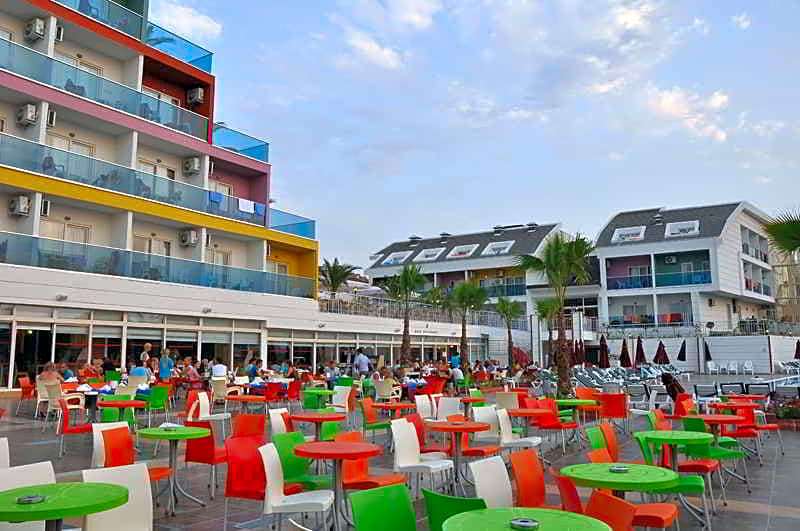 Side Win Hotel & Spa