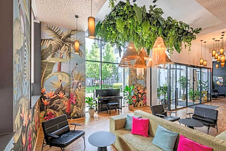 Dean's College Hotel