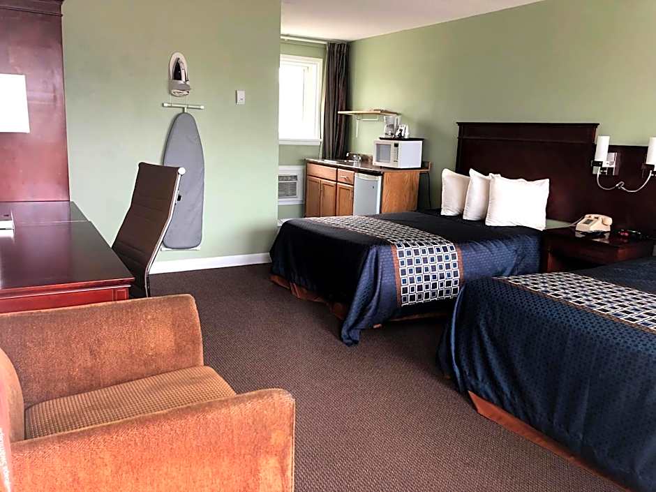 Perth Plaza Inn & Suites