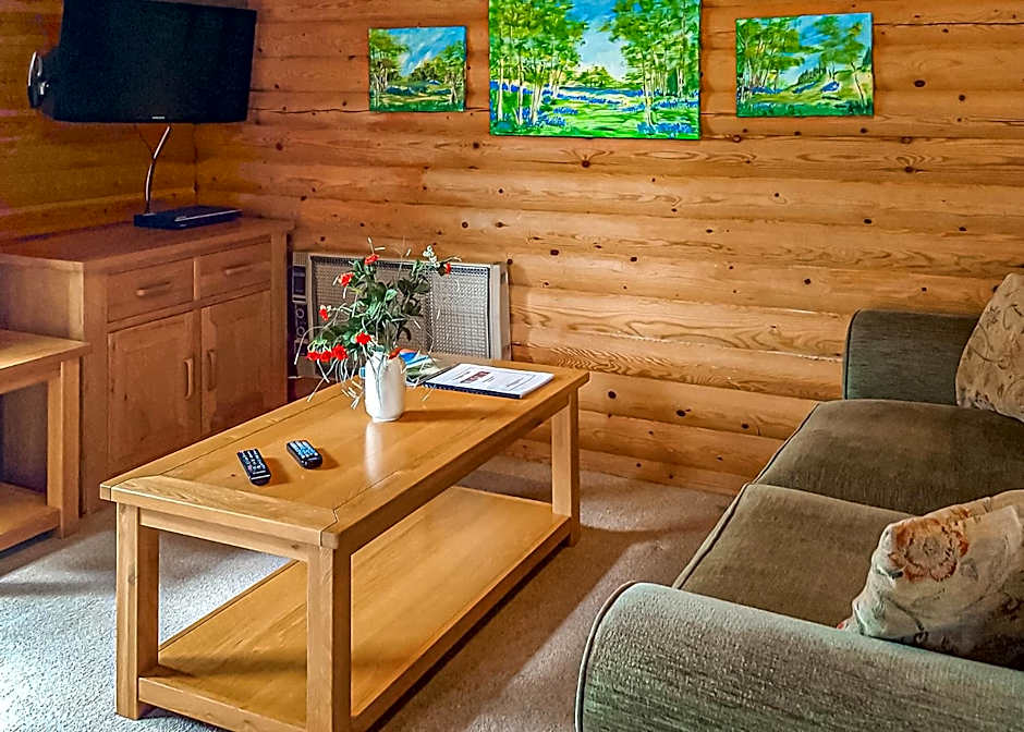 Pantglas Hall Lodges