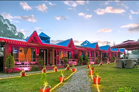 Solglow Resort - Kainchi Dham