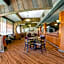 Quality Inn & Suites At Coos Bay