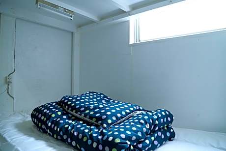 Mixed Dormitory Room