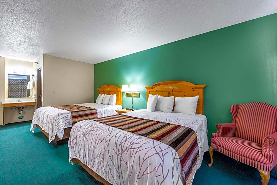 Royal Inn & Suites Milaca
