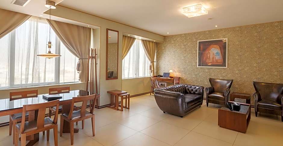 Al Ahsa Grand Serviced Apartment
