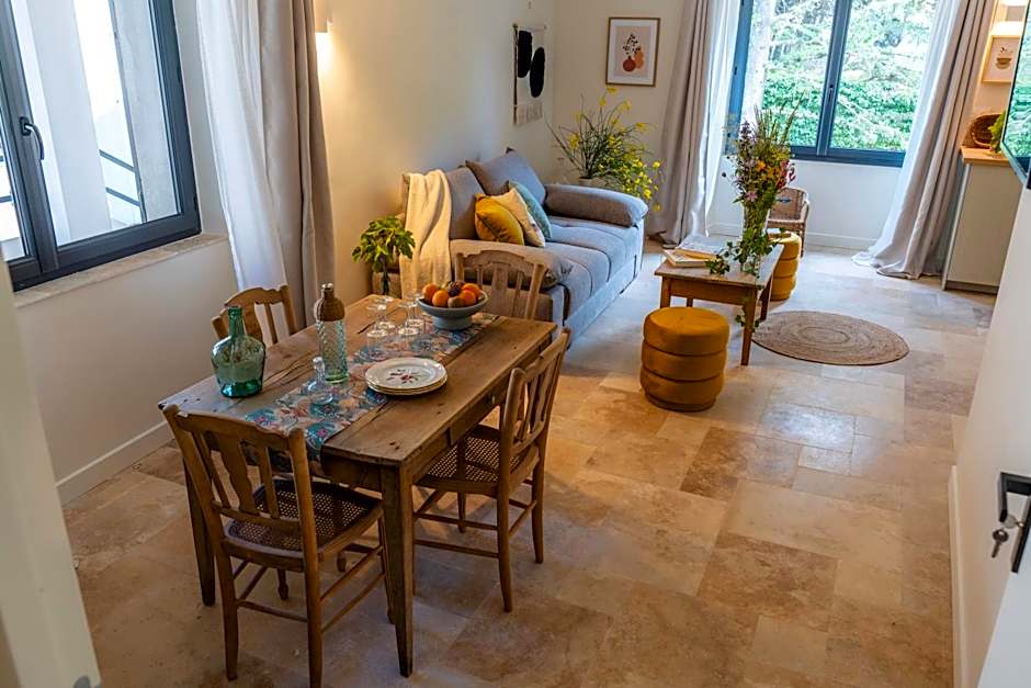 Gîtes au pied des Cévennes - Domaine Les Terres Aoyama