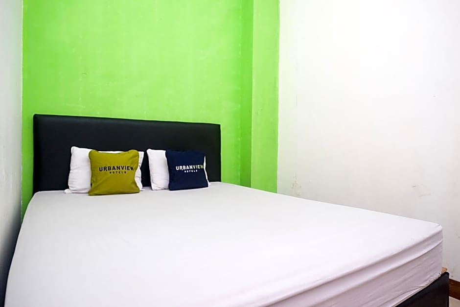 Urbanview Hotel AVA Semarang near Akademi Kepolisian Semarang by RedDoorz