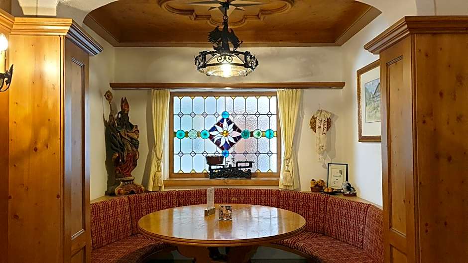 Hotel Edelweiẞ garni