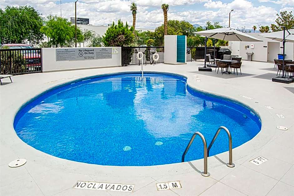 Hampton Inn By Hilton Saltillo Airport Area