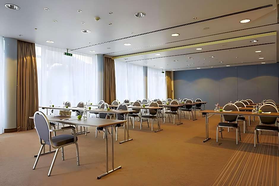 Sunday Hotel Stuttgart Herrenberg