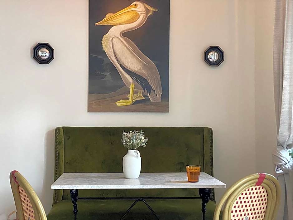 Les Filles (antiga Fonda de la Parra)