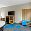 Days Inn & Suites by Wyndham Union City