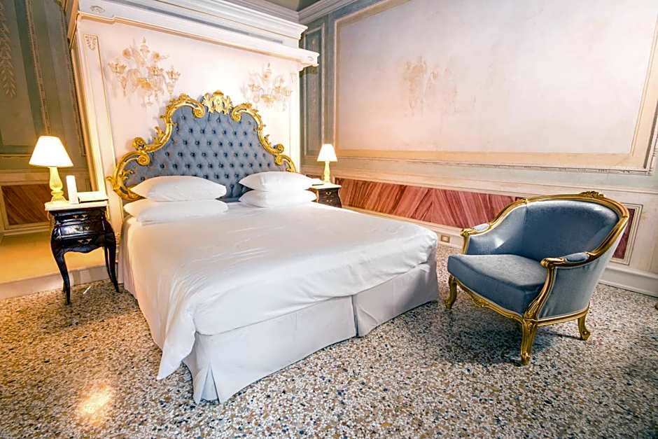 Ca' Bonfadini Historic Experience