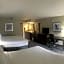 Holiday Inn Express & Suites Fayetteville University of Arkansas Area By IHG