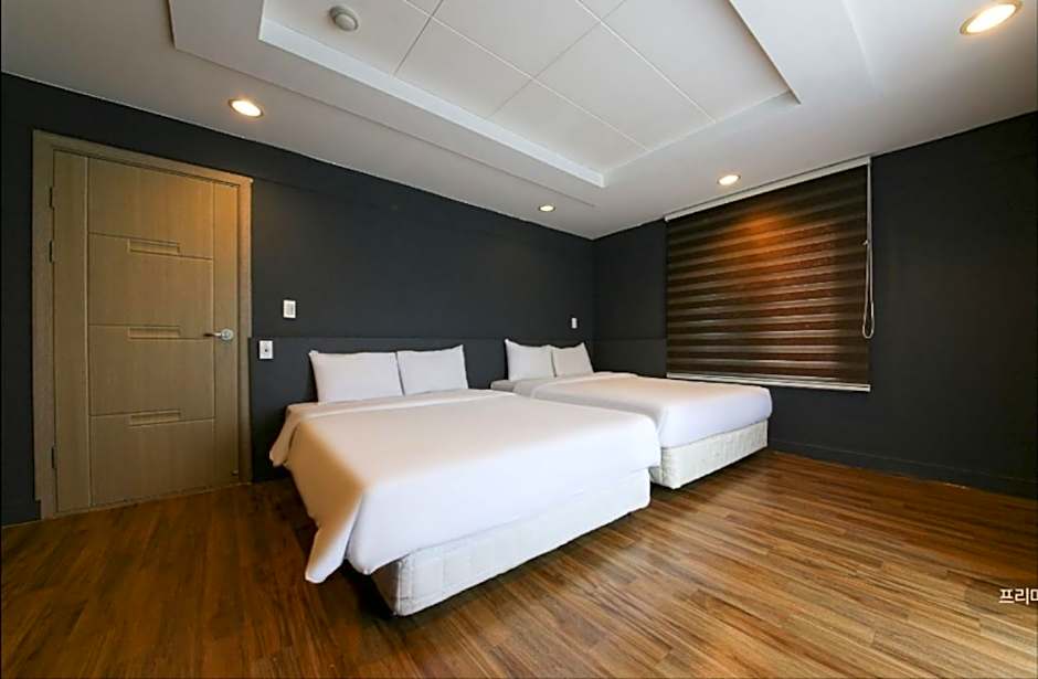 Hotel Navis