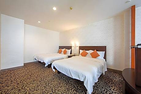 Deluxe River View Room