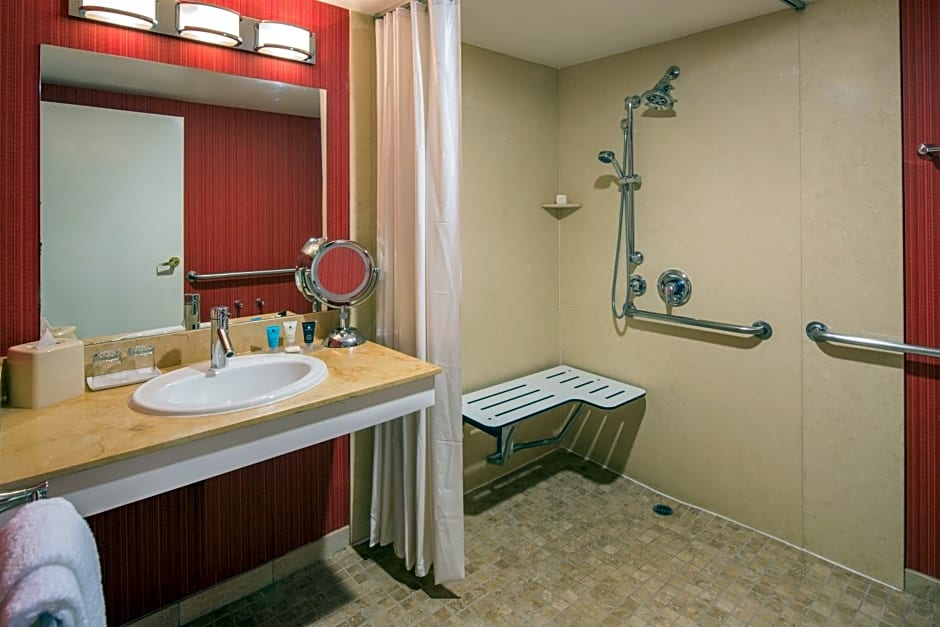 Crowne Plaza Cabana Hotel by IHG