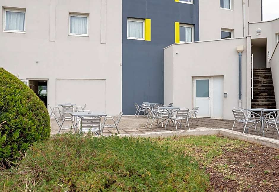 B&B Hôtel Lyon Grand Stade Meyzieu